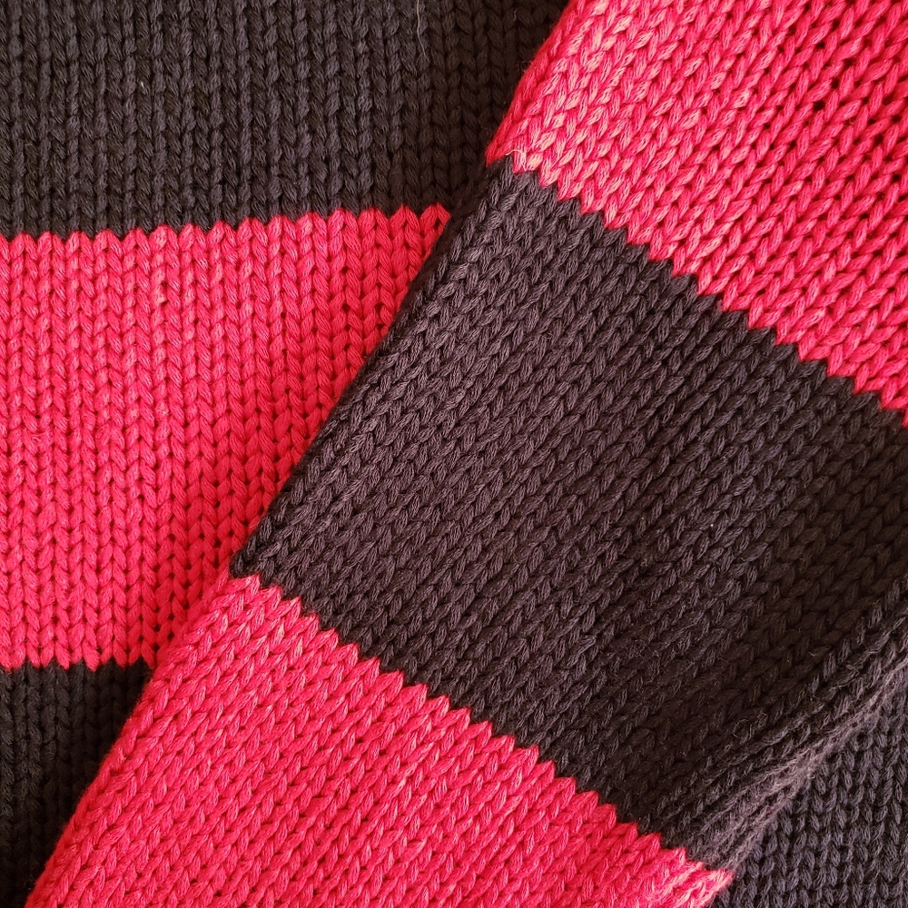 Gap Pullover Sweater - image 3